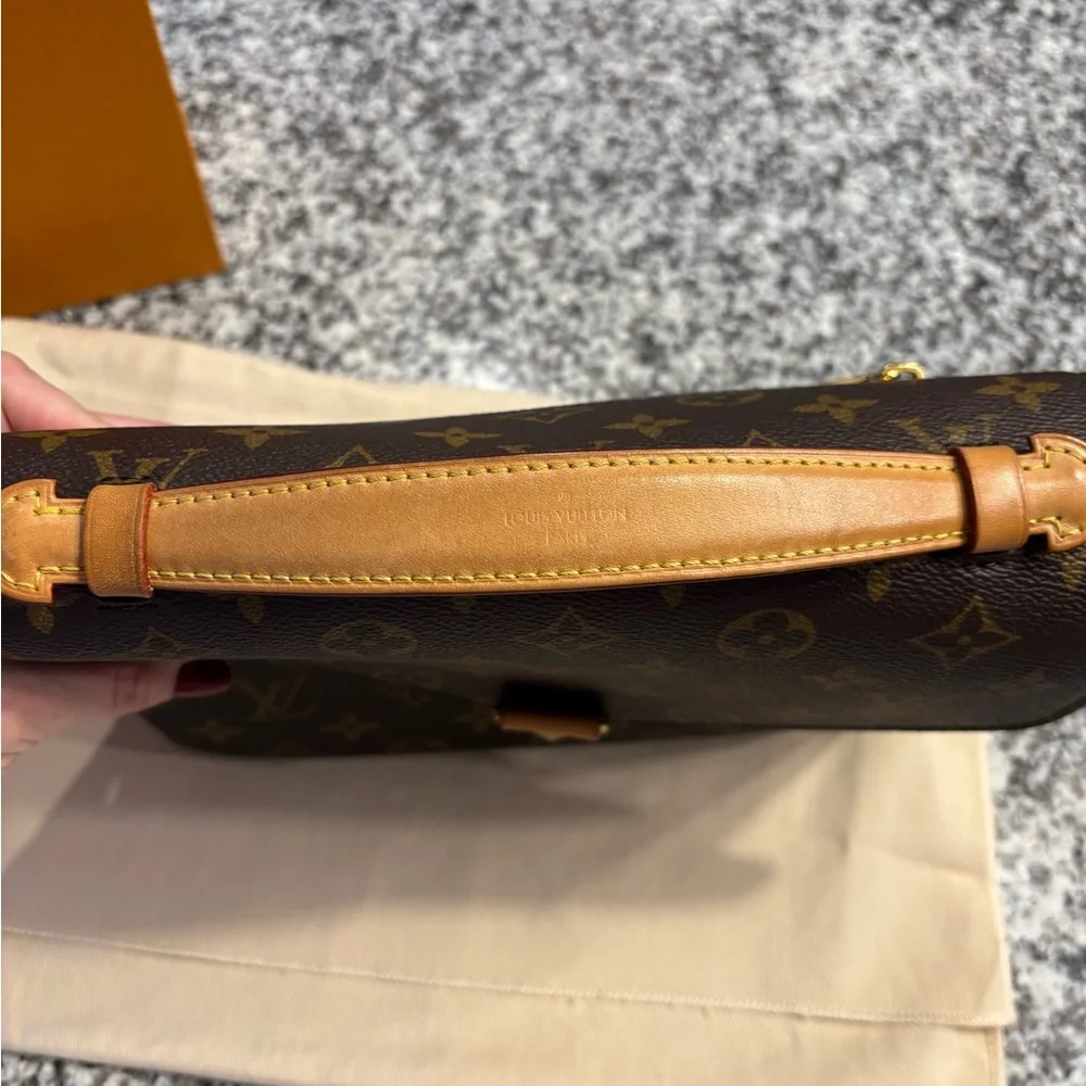 Louis Vuitton questions leave